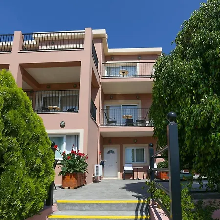 Pelagos Hotel 3*